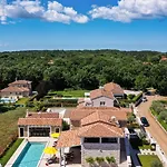 Rustic Jakob With Pool In Вилла
