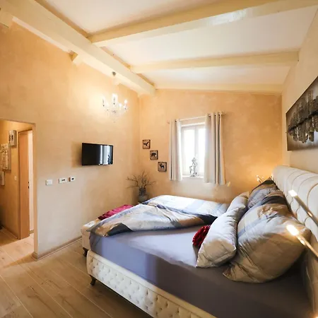 Rustic Jakob With Pool In