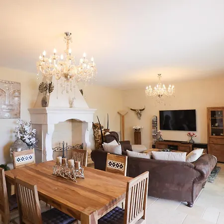 Villa Rustic Jakob With Pool In