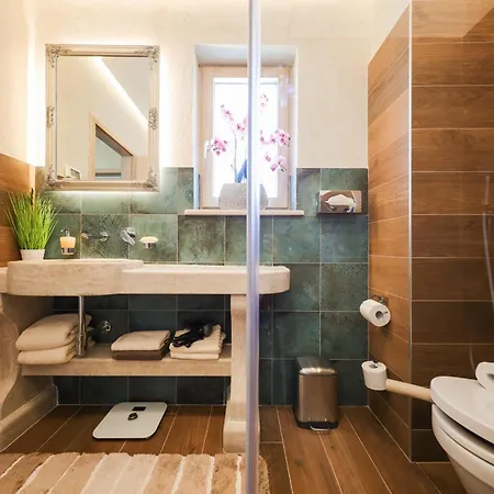 Rustic Jakob With Pool In *