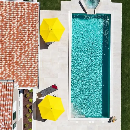 Rustic Jakob With Pool In Villa Tinjan