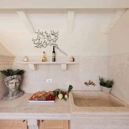 Rustic Jakob With Pool In Villa