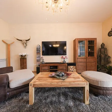 Rustic Jakob With Pool In Villa