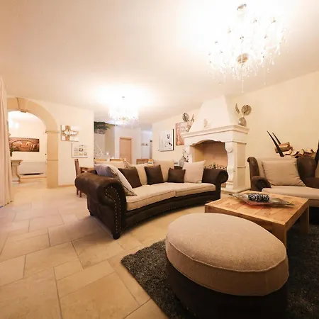 Rustic Jakob With Pool In * Tinjan